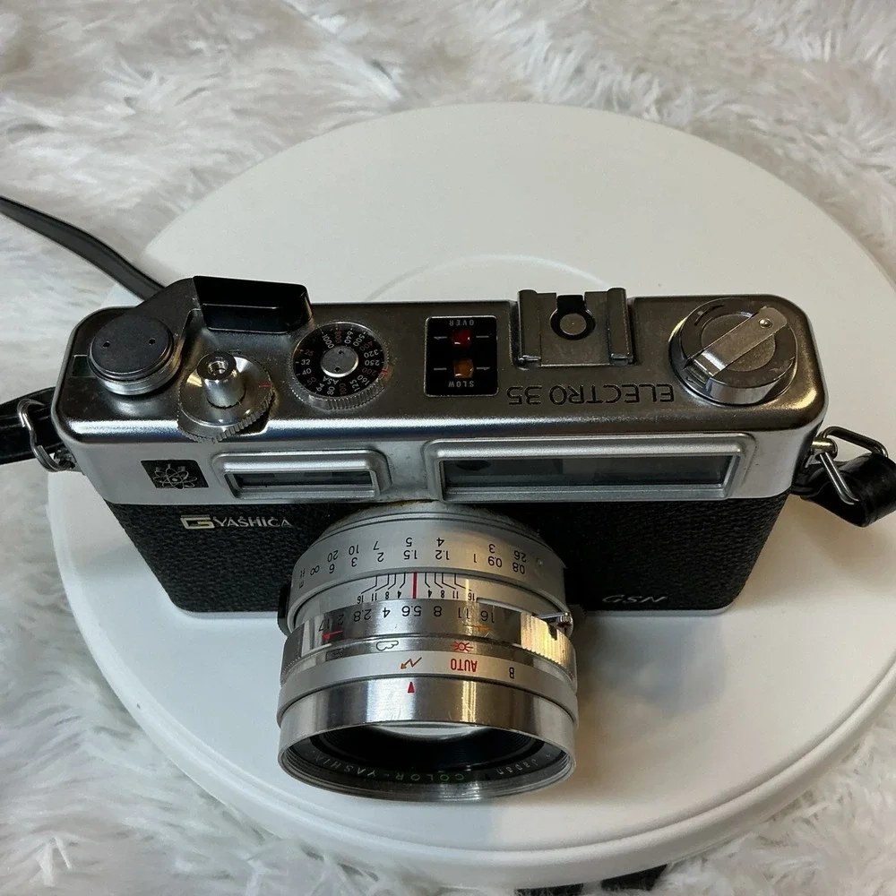 Yashica Electro 35GSN  Rangefinder 35mm Film Camera untested